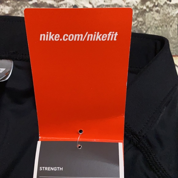 NWT Nike Swim Strength Size 36 Black - Picture 6 of 8